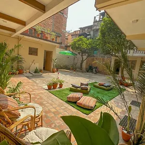 The Melo Pomelo Courtyard. Apartment