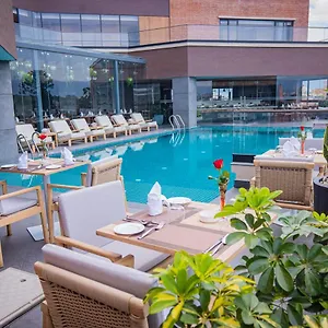 5* Hotel Barahi