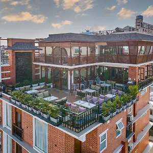 4* Hotel Timber House By Tara Group